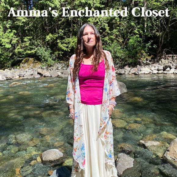 Meet your Posher, Emmanuelle - Picture 6 of 16